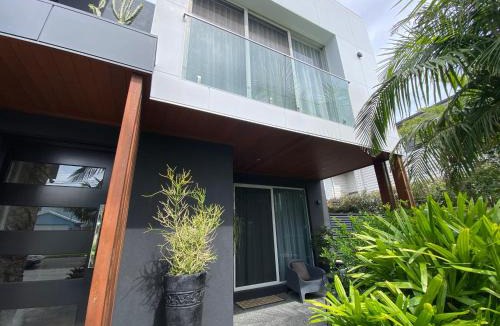 Woonona Apartment | East Woonona Sea Esta Studio