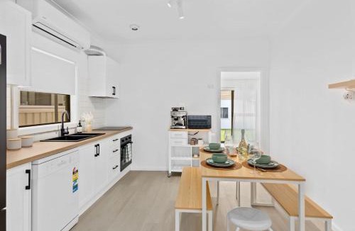 East Corrimal House | Easts Beach Escape - A Relaxed Coastal Cottage