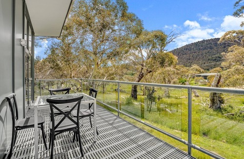 Crackenback Ski Chalet | Ecocrackenback 13 'Sustainable chalet close to the slopes.'