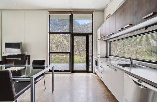 Crackenback Ski Chalet | Ecocrackenback 2 'Sustainable chalet close to the slopes.'