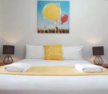 West Ballina Cabin | Econo Lodge Chaparral Motel Ballina