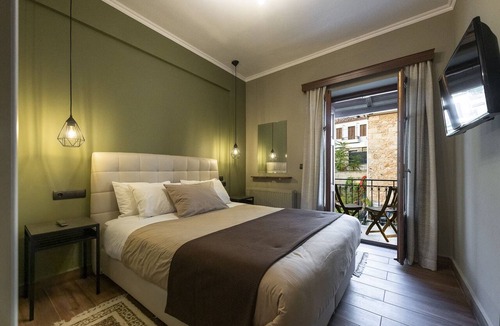 Arachova Hotel | Ef Zin Studios & Suites