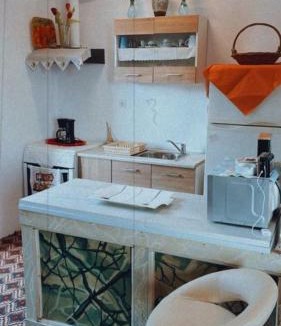 Toriza House | Efterpi's Tower House! εύ τέρπω she who brings joy
