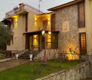Gerakini Villa | Eirini's ART HOUSE