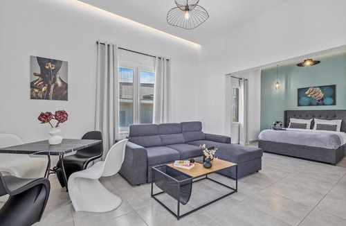 Elefsina Apartment | Elefsinian Mysteries Apartments