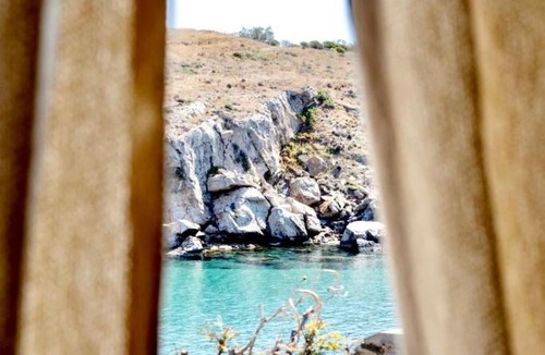 Abela Hotel | Elefthia Syros - Luxury Houses & Suites