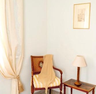 Abela Hotel | Elefthia Syros - Luxury Houses & Suites