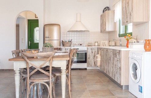 Kalathos Villa | Elegant 2-bedroom villa with pool near Lindos