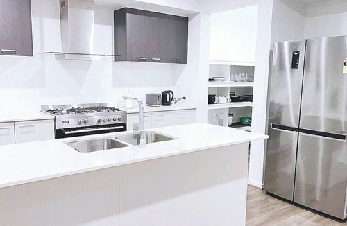 Clyde House | Elegant 5 Bed Brand New Spacious House