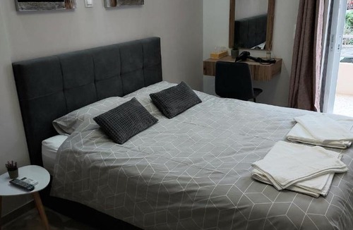 Perea Apartment | Elena's Place, free parking!