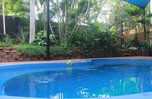 Alawa House | Elevated Tropical House