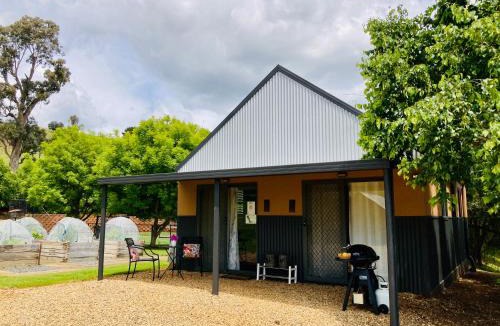 Myrrhee House | Elevation652 at Mt Bellevue in King Valley
