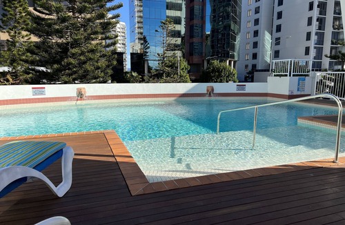 Surfers Paradise Apartment | eleven@paradise. 2 bedroom, walk to the beach!