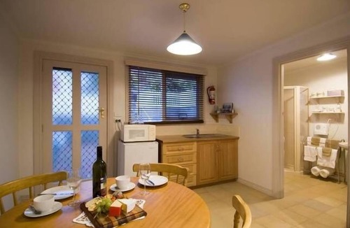 Stanley Apartment | Ellie's Studio Apartment, Stanley