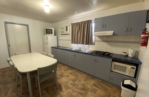 Ward Cabin | Elliston Caravan Park