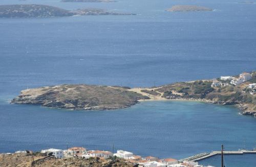 Ydrousa Apartment | Elpida Andros