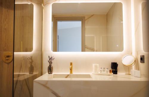 Mesolongi Apartment | Elysian Boutique Suites