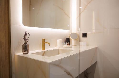 Mesolongi Apartment | Elysian Boutique Suites
