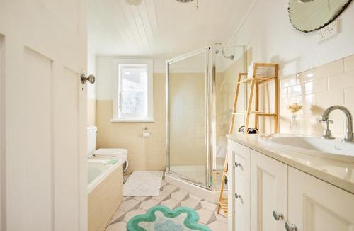 Faulconbridge House | Emerald Cottage in the Blue Mountains