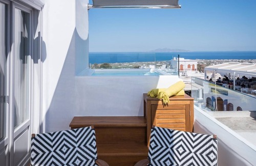 Fira House | Emfasis Luxury Villa
