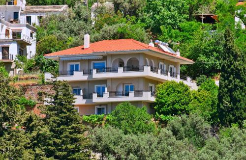 Ikaria Apartment | Endless green 1 Arethousa Ikaria