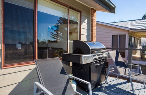 Culburra Beach House | Endless Summer - Pet Friendly Absolute Beachfront