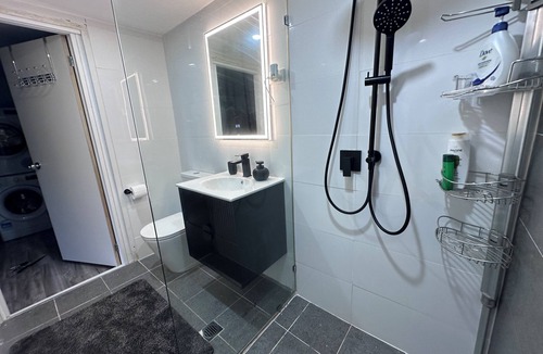 Plumpton Apartment | Enjoy your home away from home