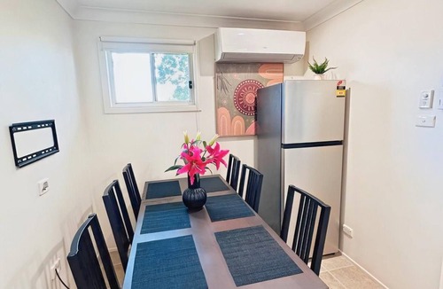 Westmead Villa | Entire Home- 5 Min to Parramatta,Westmead Hospital,Commbank stadium