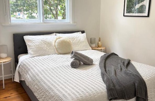 Shellharbour House | Entire home on the beach