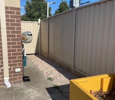 Yarraville House | Entire Home with Yard, Perfect for Pets & You!