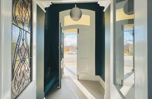 Echuca House | ☆ Entire Townhouse in ❤️of Echuca's Port ✓ 15guests Freshly renovated Near river.