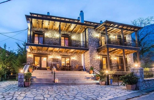 Eptalofos Apartment | Eptalofos Guesthouse - Cozy Double Nest With Balcony