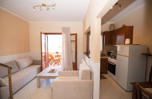Erikousa Island Apartment | Erikousa villa 5 Ereikousa