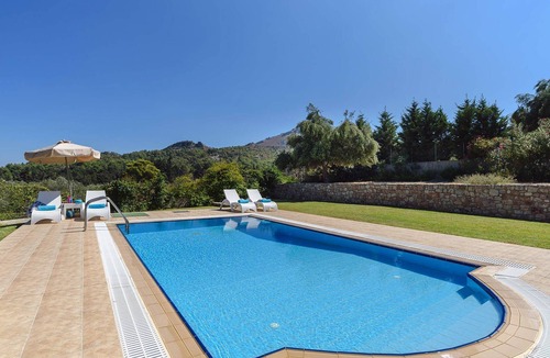 Archangelos Villa | Ermis - Seven Springs Villas