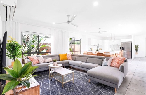 Smithfield House | Escape to Villa Catana: Spacious Home with Pool, Lush Gardens, and Close to Nature!