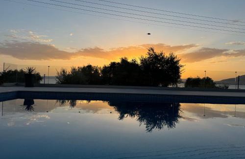 Paralia Vergas Apartment | EsthiSea Suites Kalamata