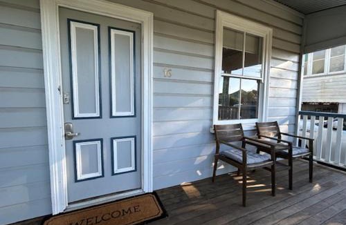 East Toowoomba House | Eton Cottage - Central Boutique Stay