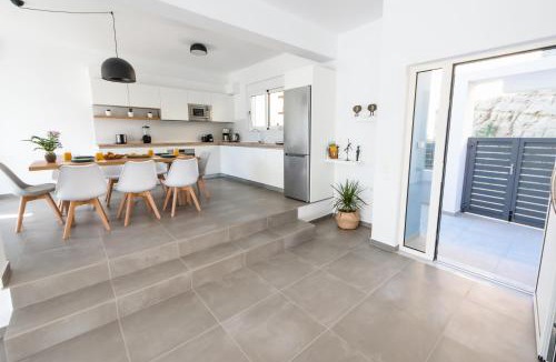 Ixia House | Euphoria Blue Villa στην περιοχή Ιξιά