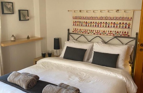 Elati House | Evergreen Elati