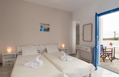 Folegandros Town House | Evgenia Rooms