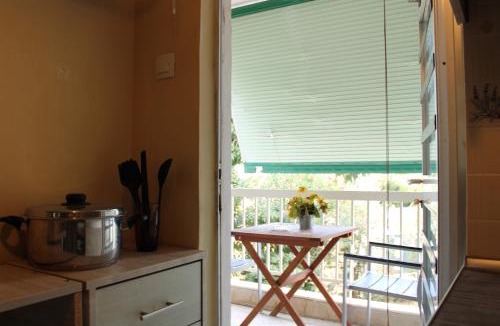 Oropos Apartment | Evoikos Bay Balcony