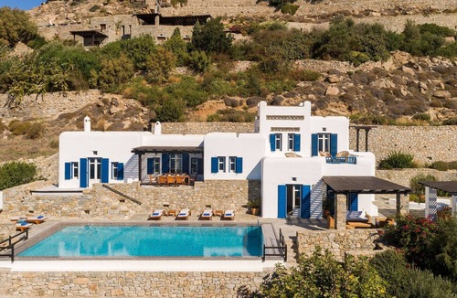 Paraga Villa | Excellent Mykonos Villa | Villa Psarrou Lambda | 5 Bedrooms | Stunning Sea View