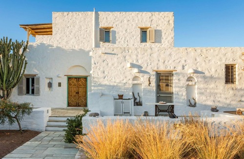 Paros Villa | Exclusive Luxury Villa with Pool and Sea on Voutakos Beach