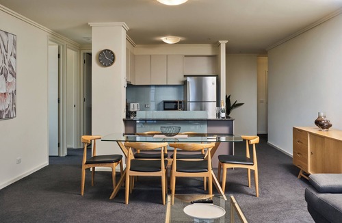 Southbank House | Exclusive Stays - Sentinel V
