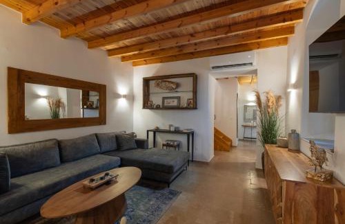 Lindos Villa | Exclusive Villa, central Lindos, private residence with stunning views of the Acropolis!