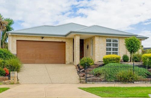 Mount Martha House | Expansive Family Entertainer In Blue Chip Locale