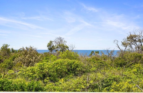 Castaways Beach House | Experience the epitome of coastal luxury at 32-512 David Low Way