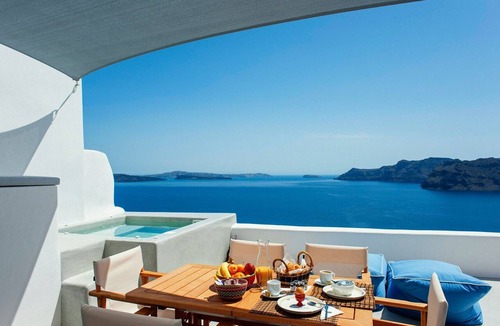 Oia Villa | Exquisite Santorini Villa | Etoile Luxury Cavehouse | Santorini Exceptional