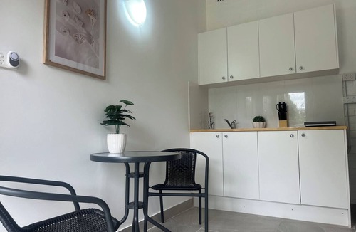 Chermside Apartment | Exquisite Studio@chermside
