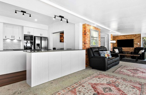 Point Vernon House | Extended Family Escape in Point Vernon
